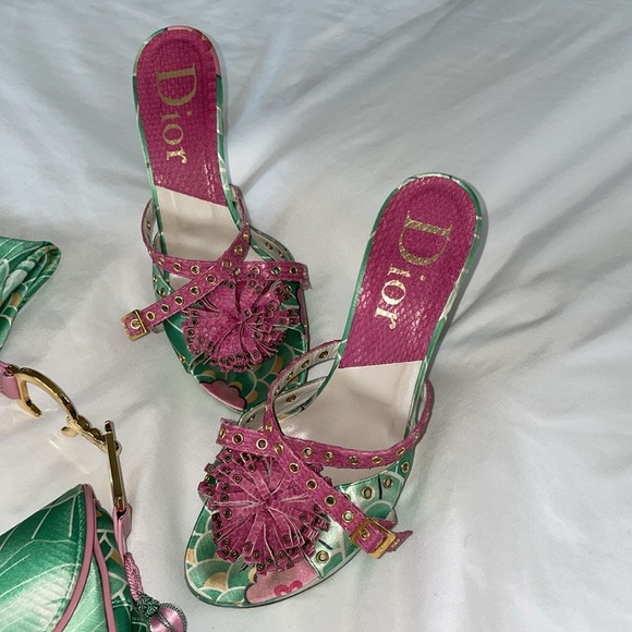 Christian Dior fall 2003 collection - Picture 9 of 17